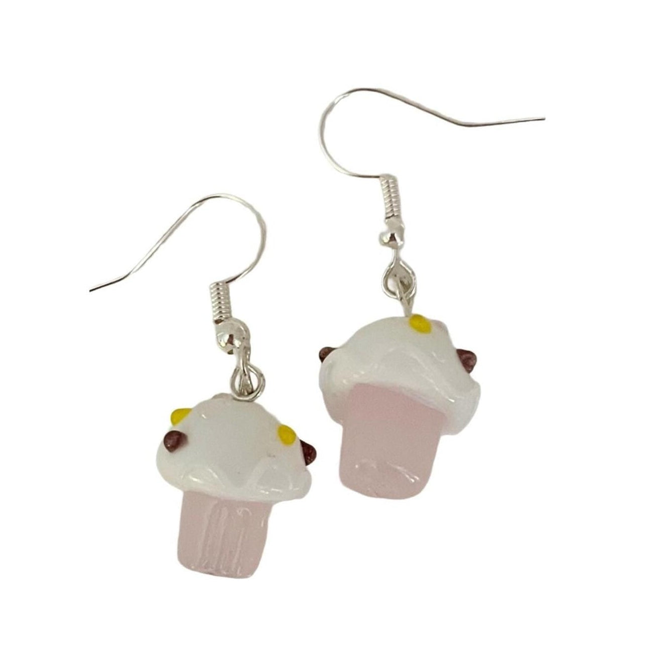 Cupcake-shaped earrings on a white background